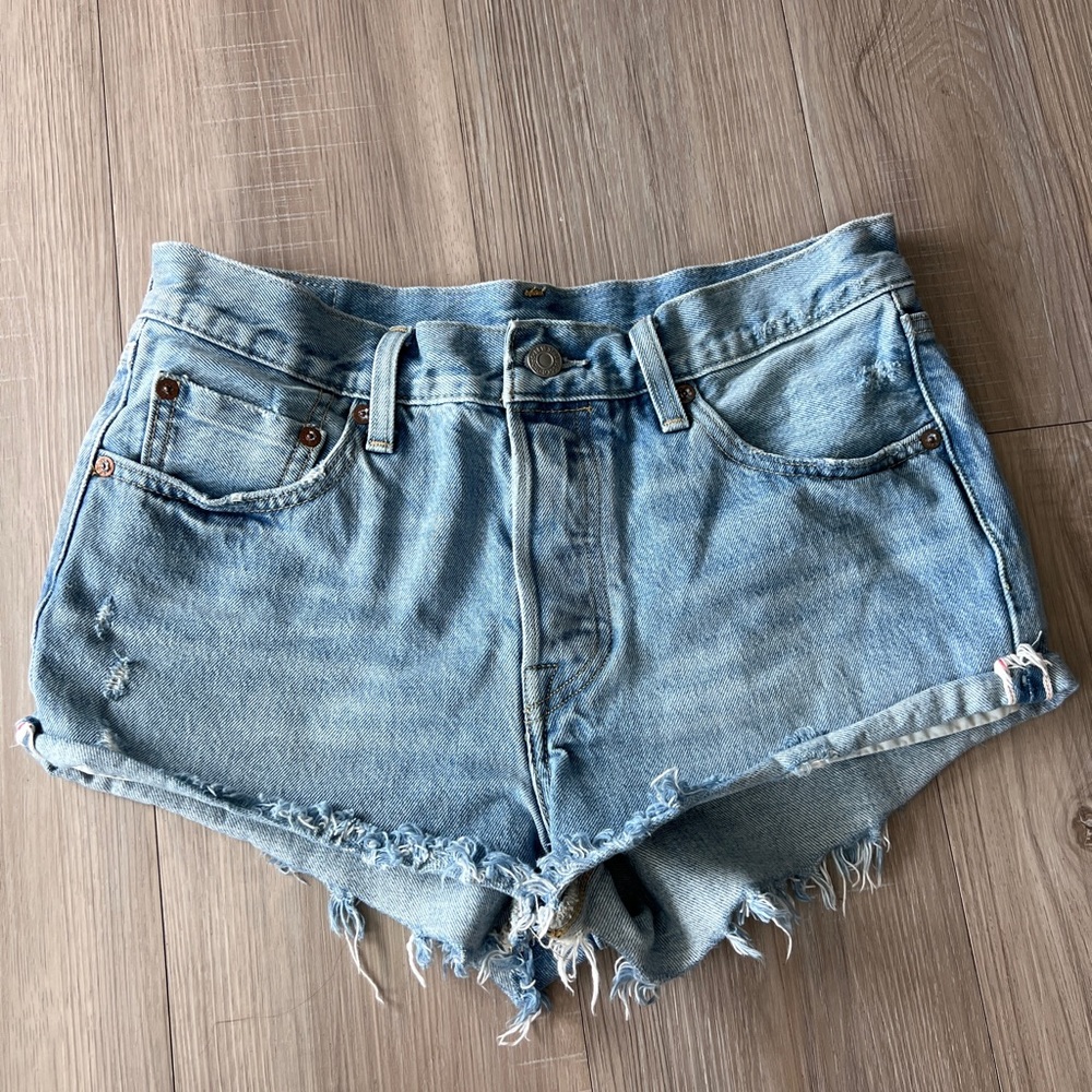 8 pairs of Levi’s shorts sizes 2/4 - Picture 11 of 15